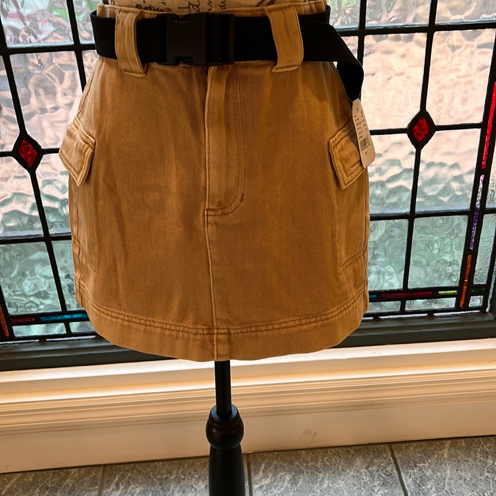 Pacsun Mini skirt size 26 tan